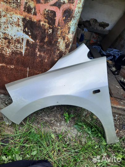 Крыло переднее левое nissan tiida