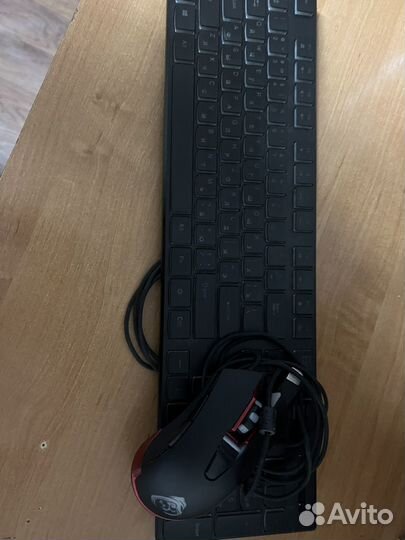 Игровая клавиатура и мышь
