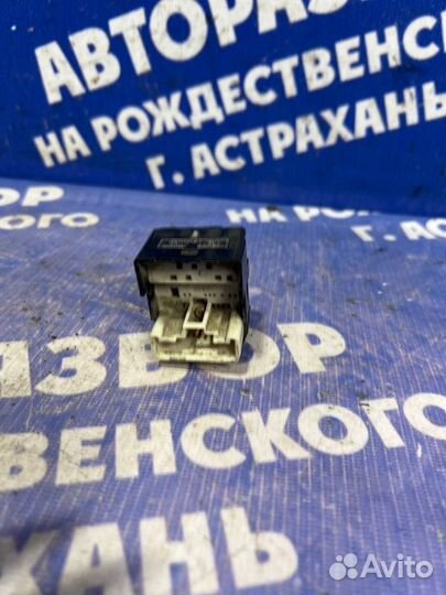 Блок управления зеркалами Toyota Camry 40 седан