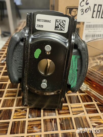 Опора подрамника 68272 300AC