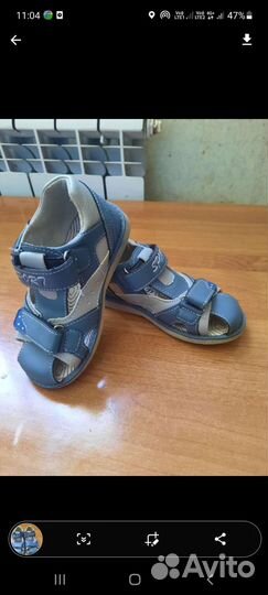 Сандали новые