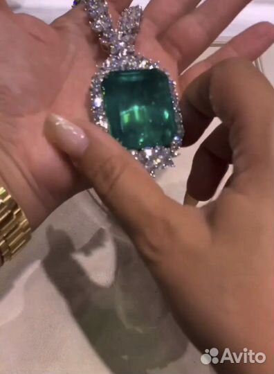 Геммолог (оценка камней)