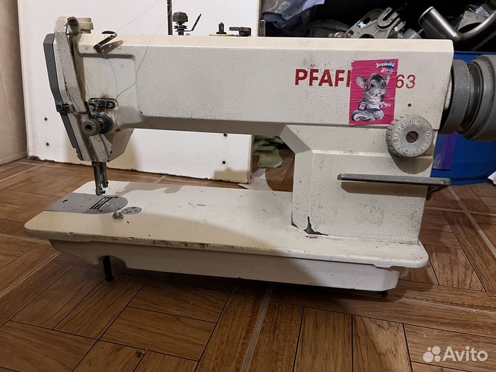 Швейная машина Pfaff