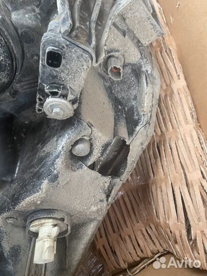 Фара передняя левая Саньенг actyon new