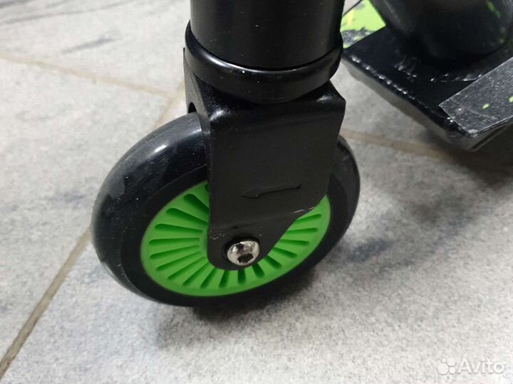 Самокат новый трюковой