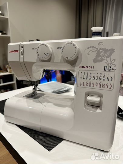 Швейная машина Janome