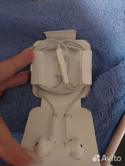 Наушники для iPhone проводные