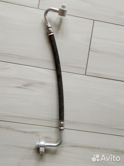 Трубка кондиционера. Rapid/Polo 6