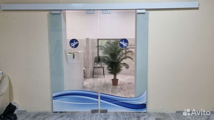 Раздвижная стеклянная дверь