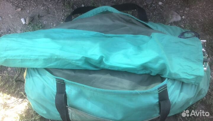 Палатка трехместная