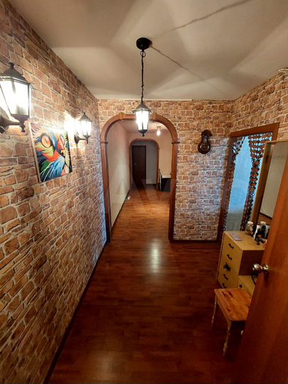 3-к. квартира, 89,3 м², 10/10 эт.