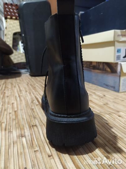Ботинки демисезонные 40 размер