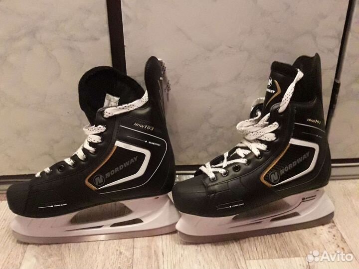 Коньки хоккейные 44 размер
