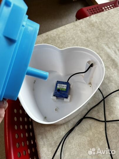 Фонтанчик для кошек