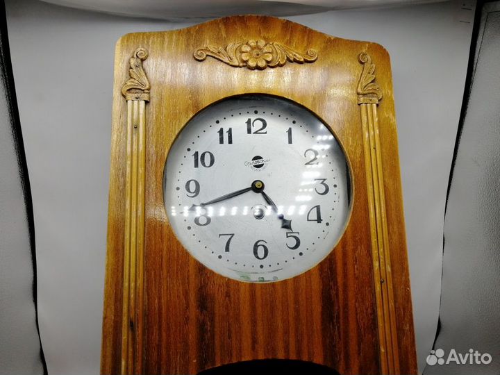 Часы настенные очз с маятником / дерево резьба