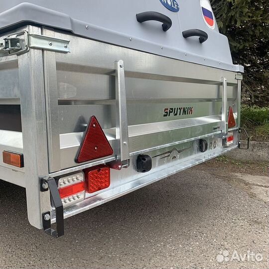 Прицеп 3,5х1,5 с пластиковой крышкой