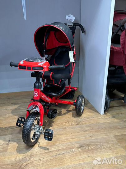 Трехколесный велосипед