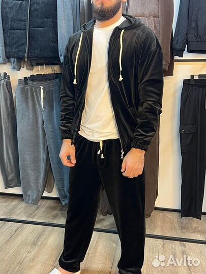 Спортивный костюм