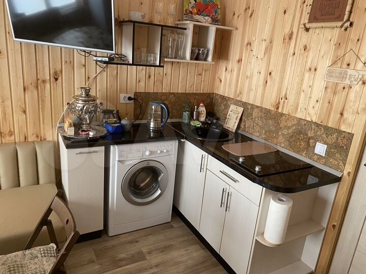 Комната 60 м² в 2-к., 1/2 эт.