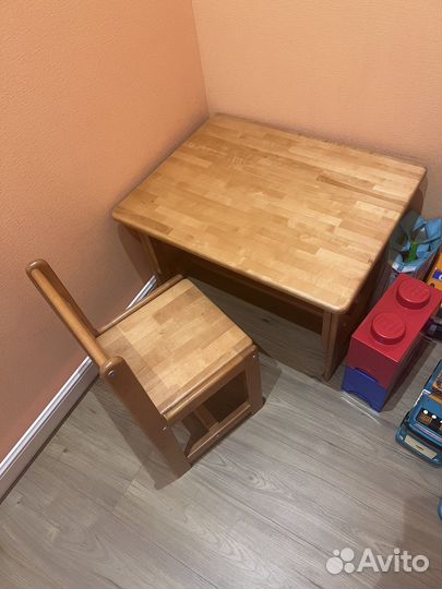 Детский стол и стул