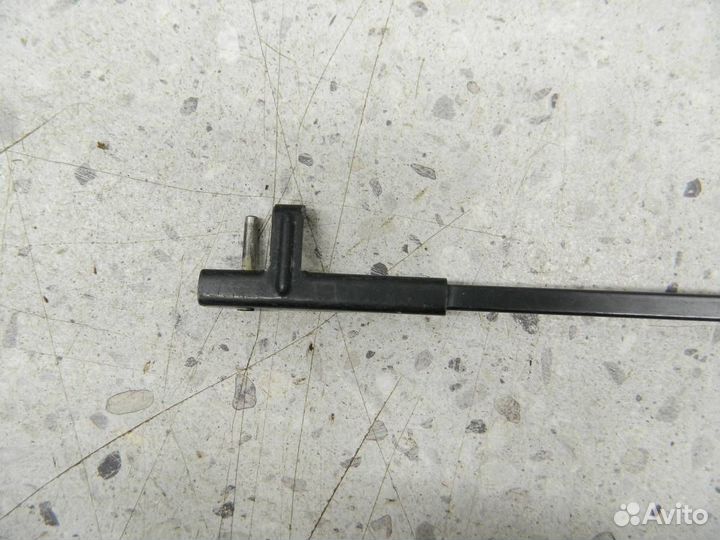 Поводок стеклоочистителя передний левый Opel Astra