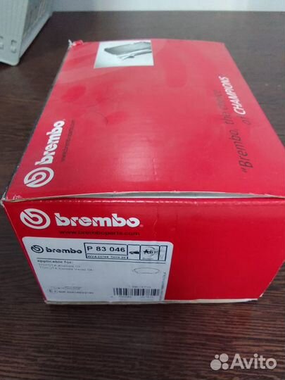 Колодки тормозные передние P83046 brembo