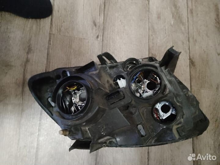 Фара nissan terrano D3
