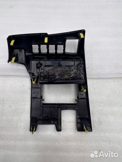 Бардачок кармашка Toyota Coroiia E180/E181