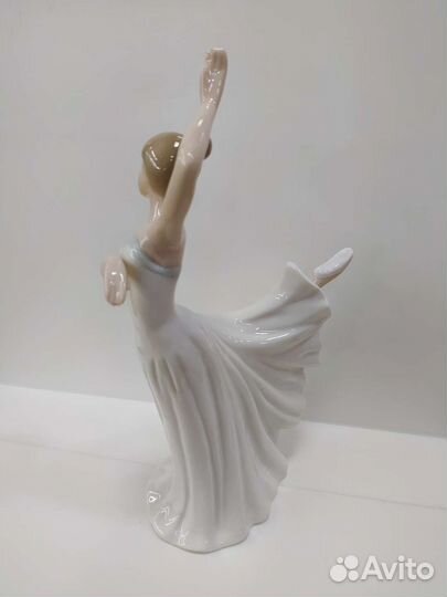 Балерина фарфор