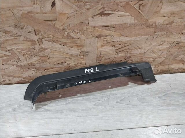 Накладка пыльник левого крыла Renault Fluence