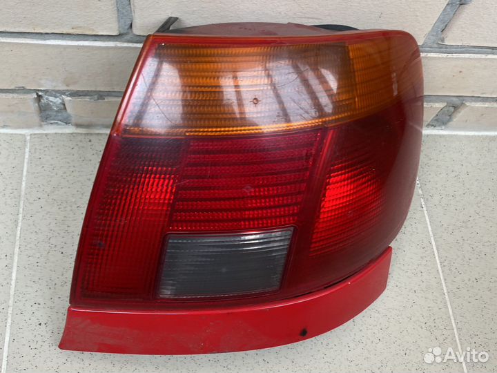 Фонарь задний Audi a4b5