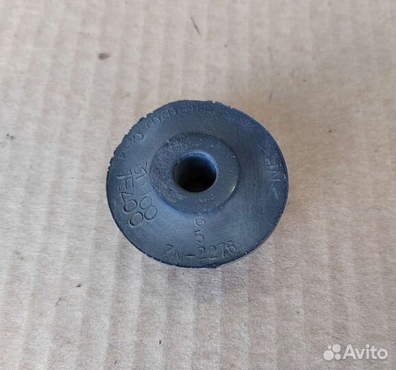 Опора радиатора Nissan Cefiro A32 /Maxima