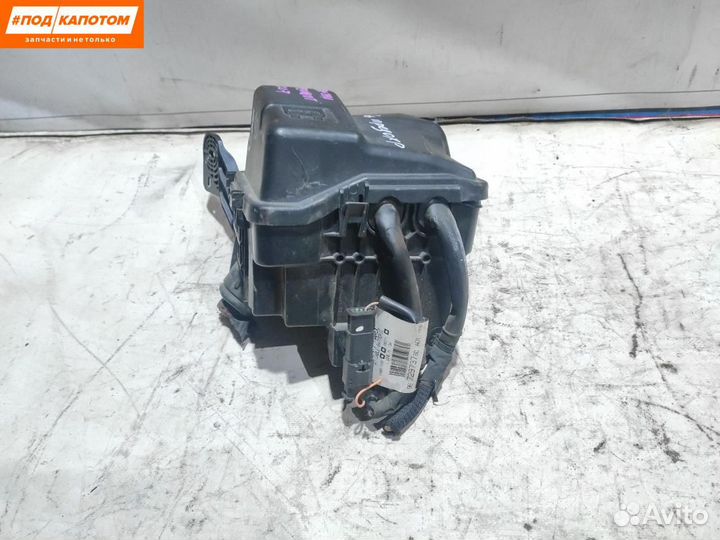 Блок предохранителей Peugeot 207 рест. 2011