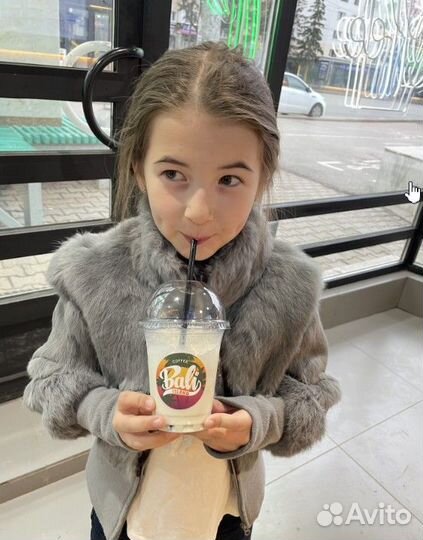 Кофейня с уникальной концепцией бара на острове