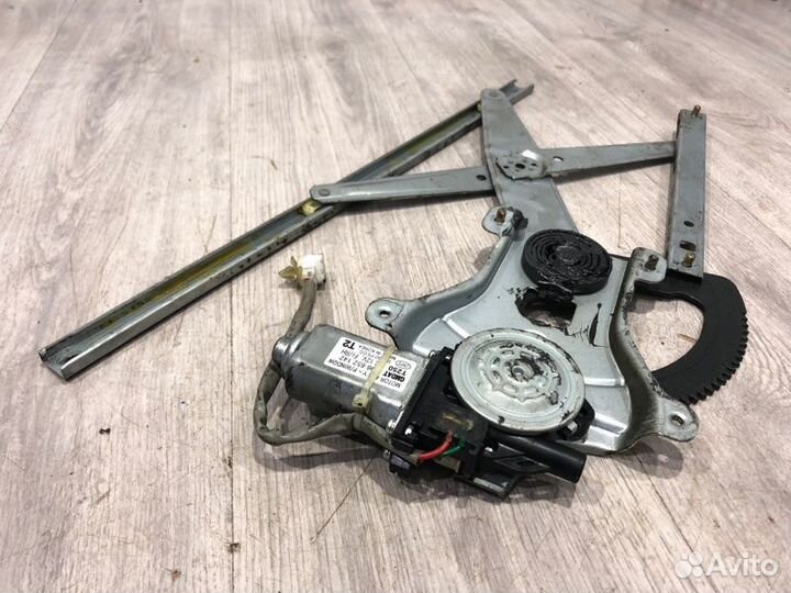 Стеклоподъемник передний правый Chevrolet Aveo