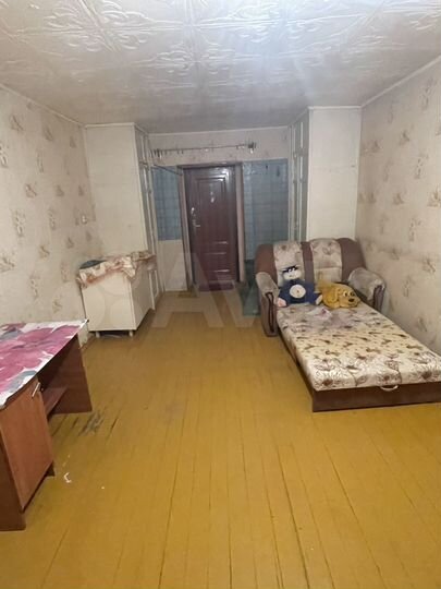 Комната 18 м² в 9-к., 4/5 эт.