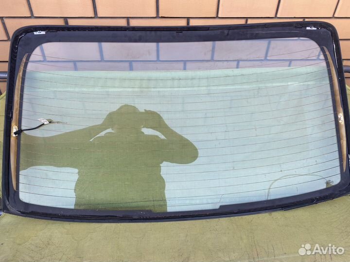 Стекло заднее на kia 4