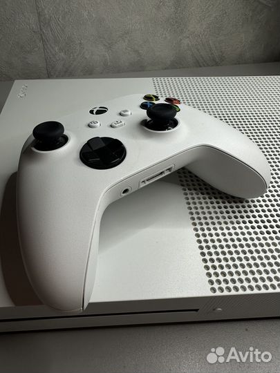 Xbox One S