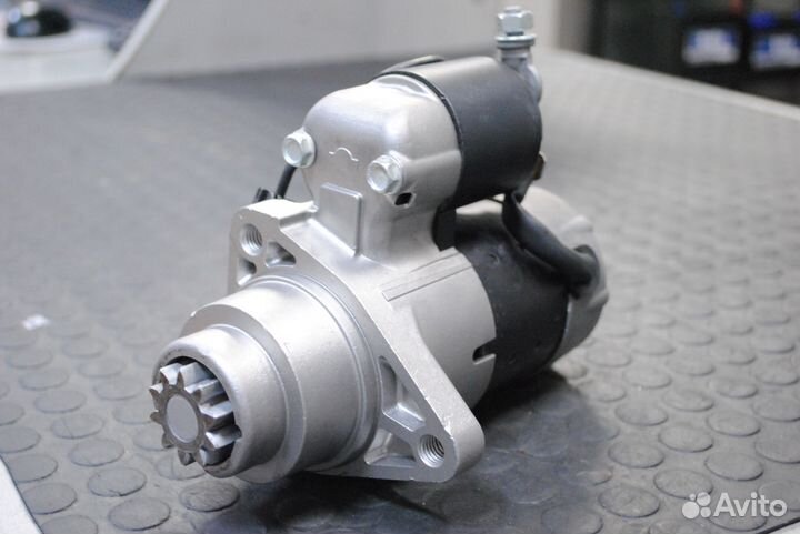 Стартер Infiniti FX35, M35, G35 3.5 1.4 kw