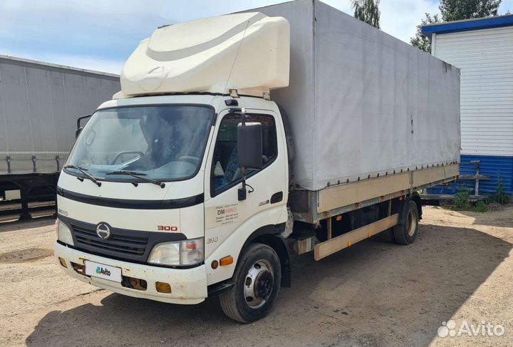 Hino 300 (Dutro), 2011