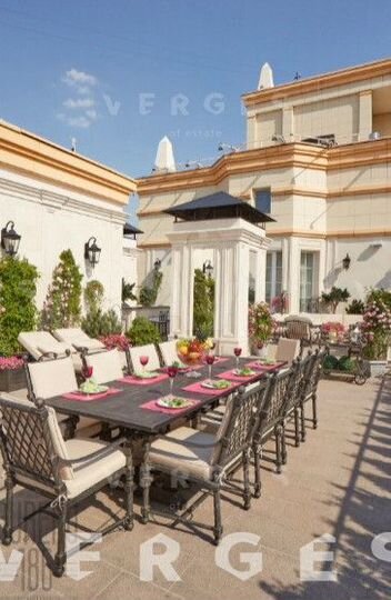 6-к. квартира, 425 м², 16/19 эт.