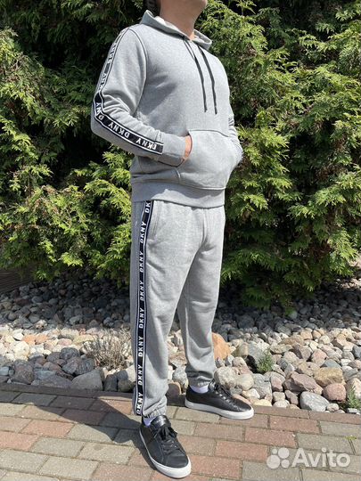 Dkny спортивный костюм