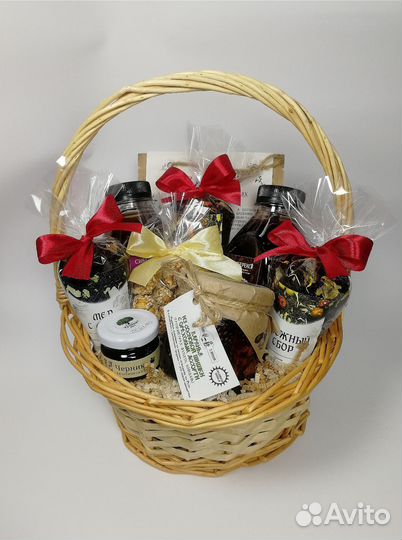 Корзина с чаем/кофе и мёдом учителю