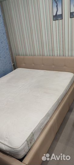 Матрас 160х200 бу