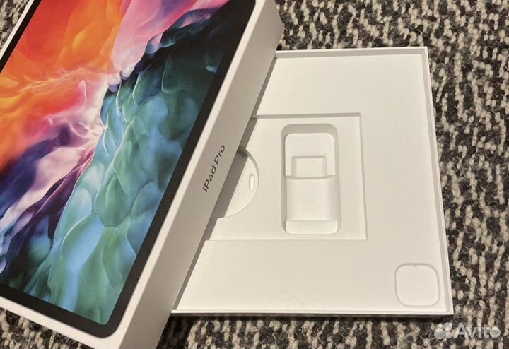 Коробка iPad pro