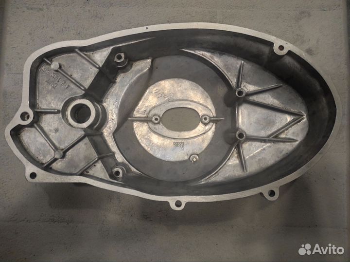 Крышка картера иж Планета 5 нового образца