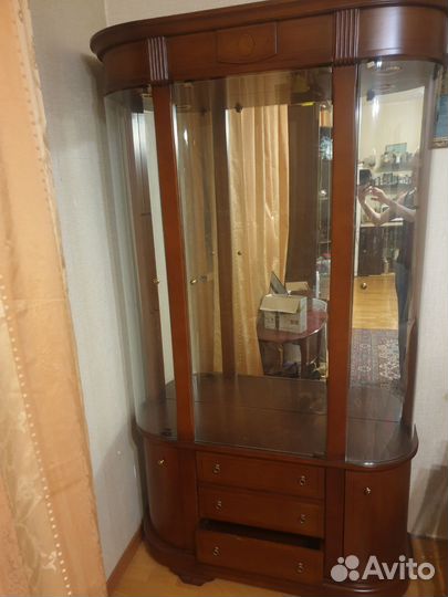 Буфеты и серванты из массива