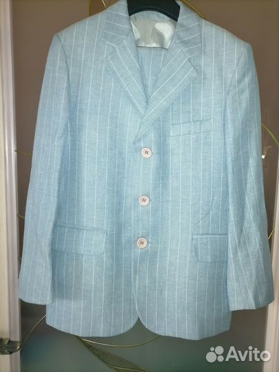 Продам костюм на мальчика б/у