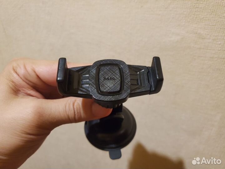 Держатель для телефона в машину