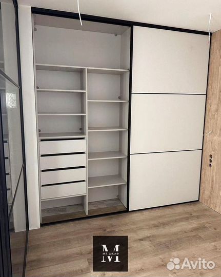 Шкаф купе современный